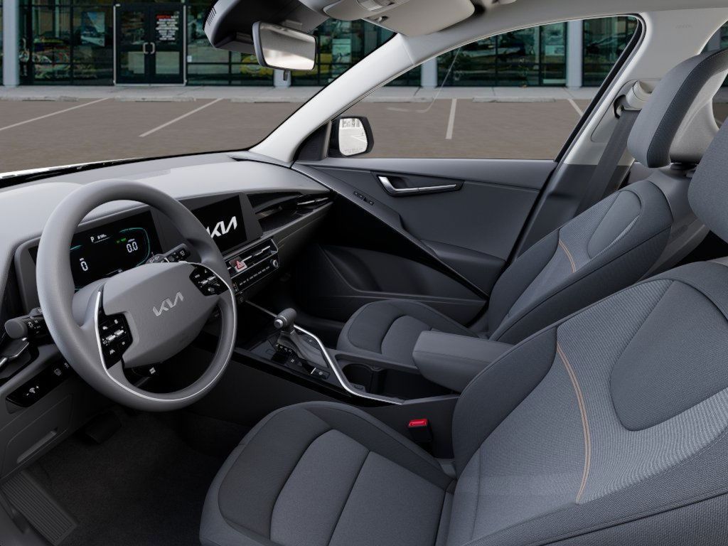 2025 Kia Niro LX photo 13