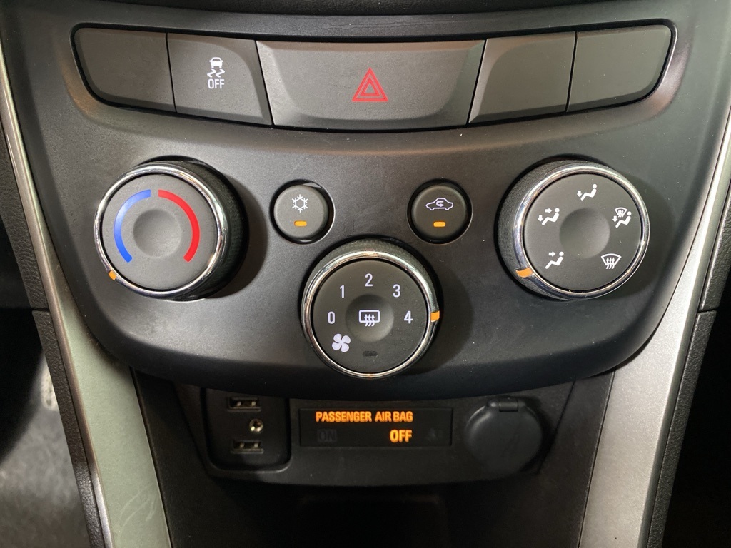 2020 Chevrolet Trax LT photo 19
