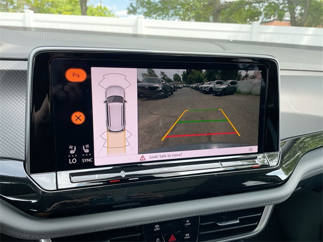 2025 Volkswagen Atlas Peak Edition SE Technology photo 36