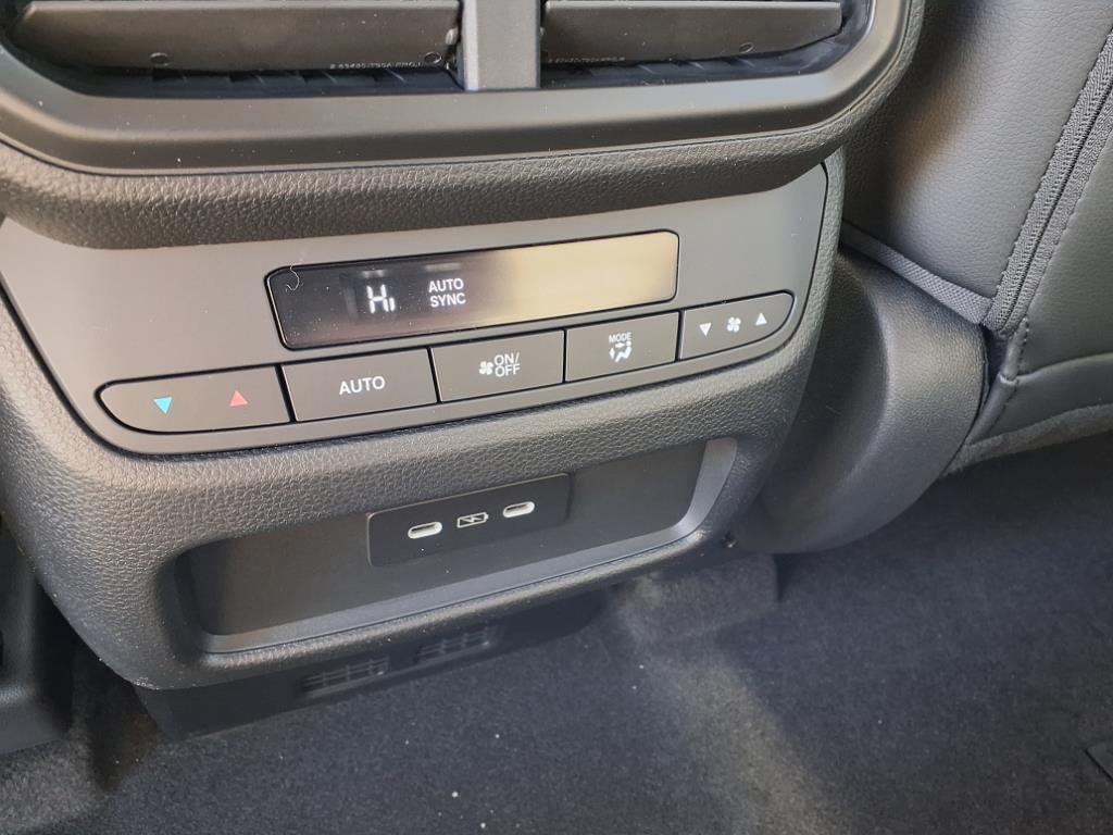 2025 Honda Pilot EX-L photo 4