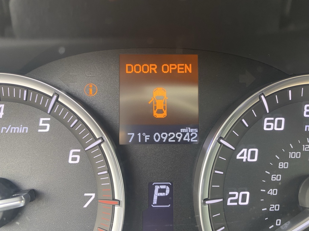 2015 Acura TLX photo 17