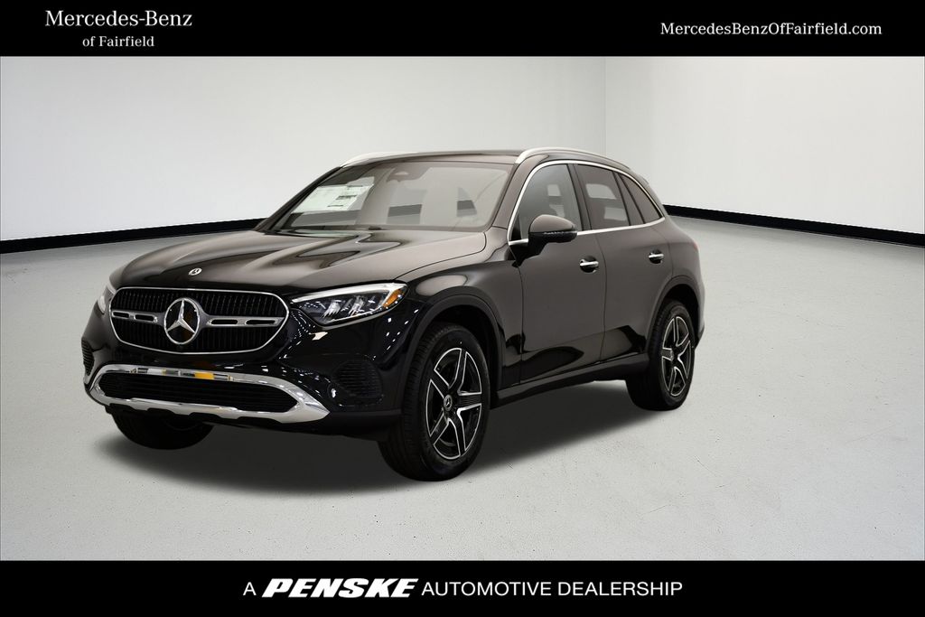 2026 Mercedes-Benz GLC Base's photo