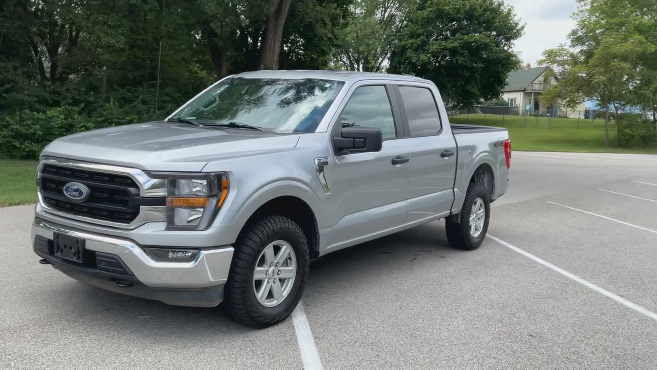 2023 Ford F-150 XLT photo 3