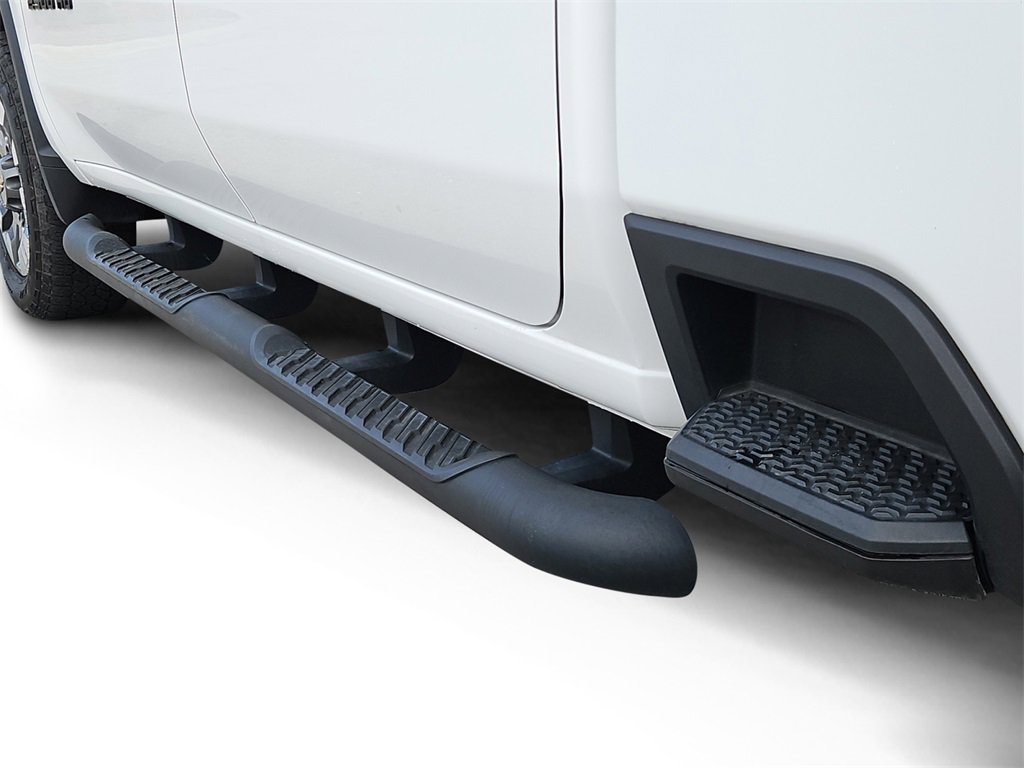 2023 Chevrolet Silverado 2500HD Custom photo 16