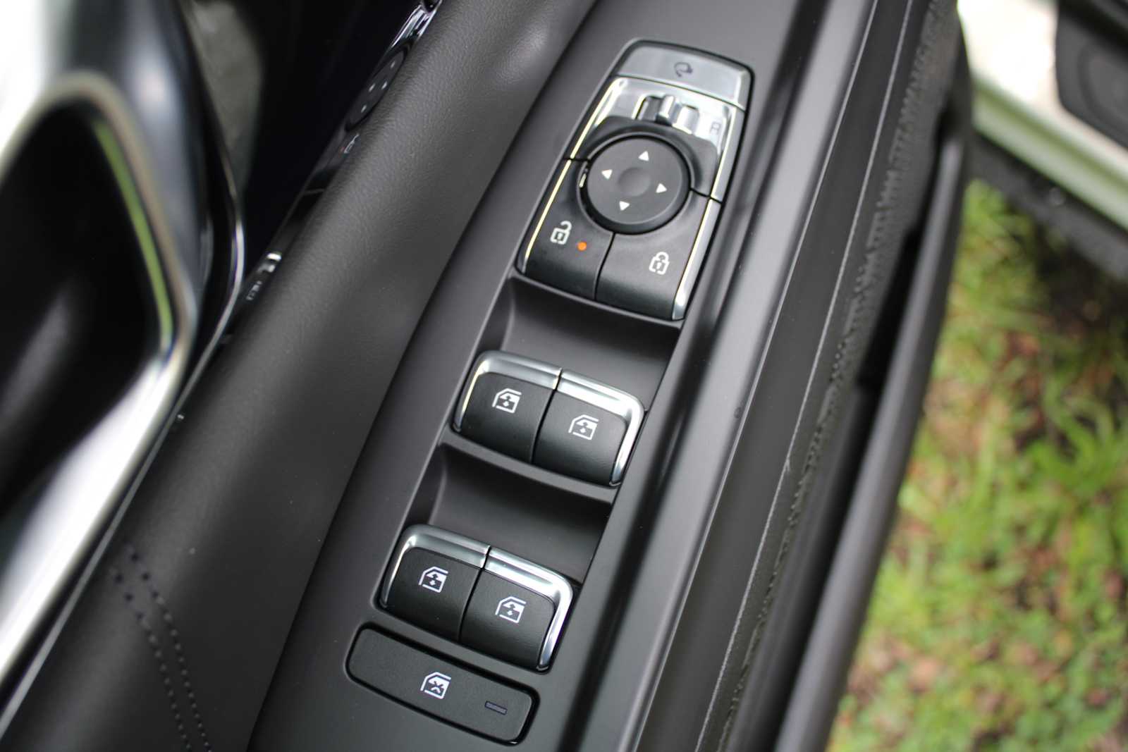 2025 Kia Carnival SX Prestige photo 25