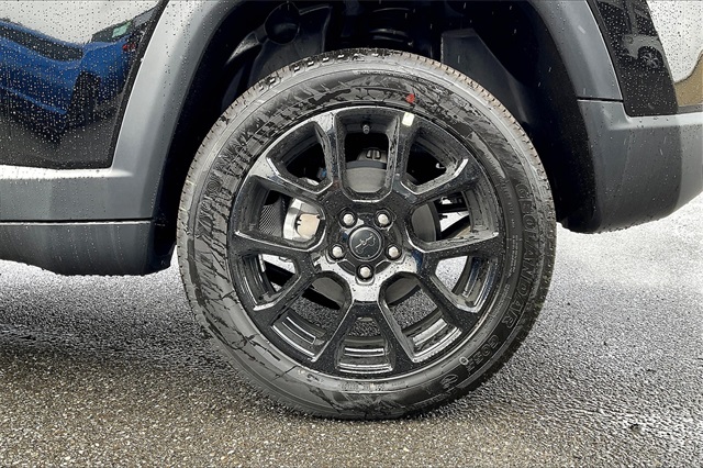 2025 Jeep Compass Latitude photo 11
