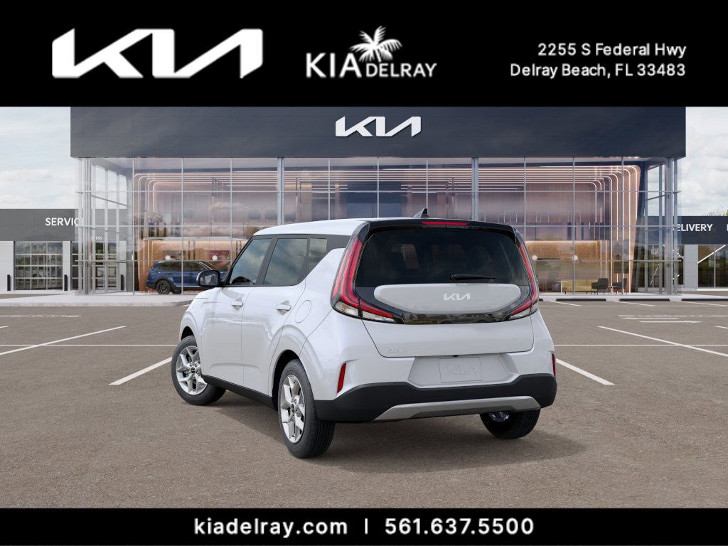 2025 Kia Soul LX photo 4
