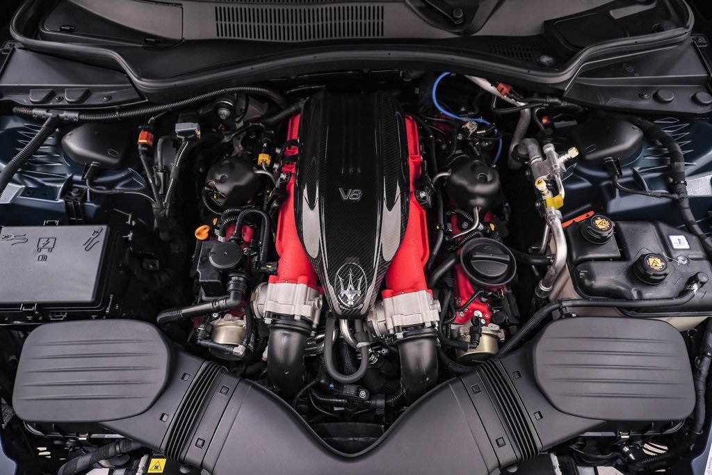 2024 Maserati Ghibli Trofeo photo 31