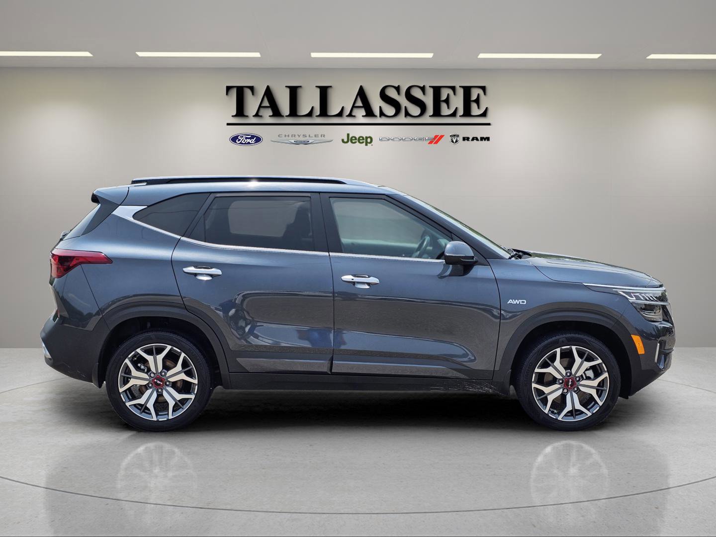 2023 Kia Seltos SX photo 4