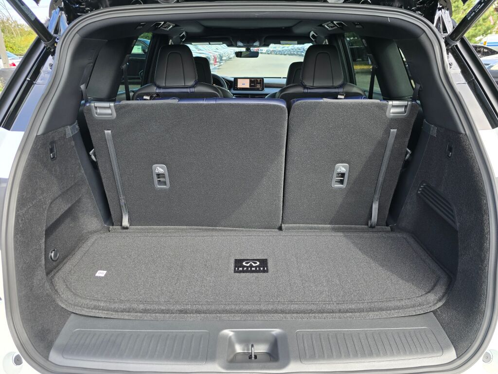 2026 Infiniti QX60 AWD photo 16