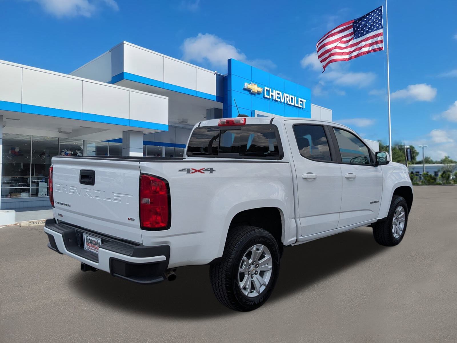 2022 Chevrolet Colorado LT photo 3