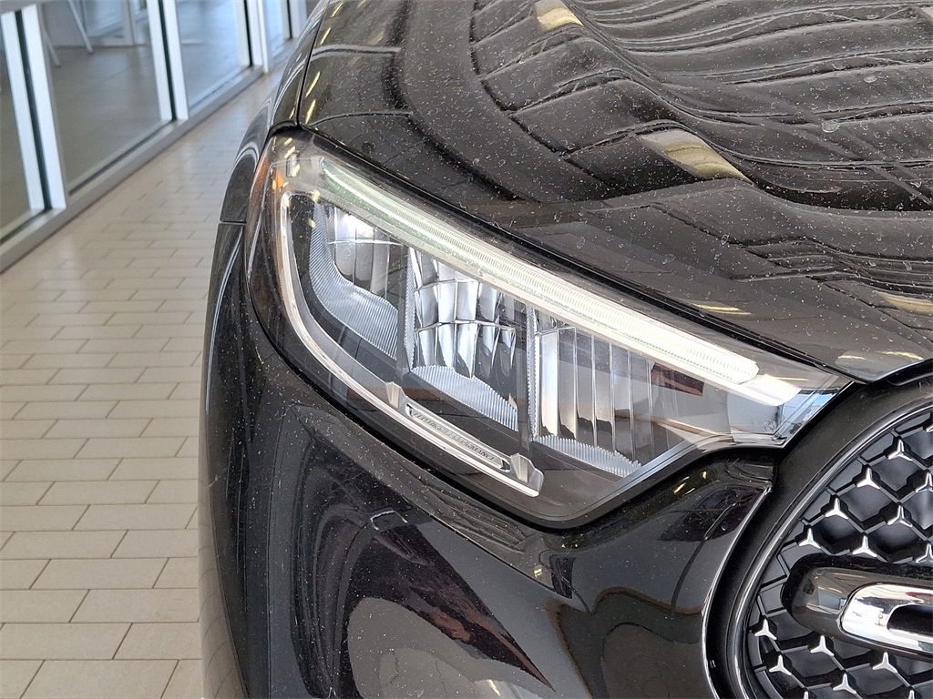 2025 Mercedes Benz GLC 350e 4MATIC photo 6
