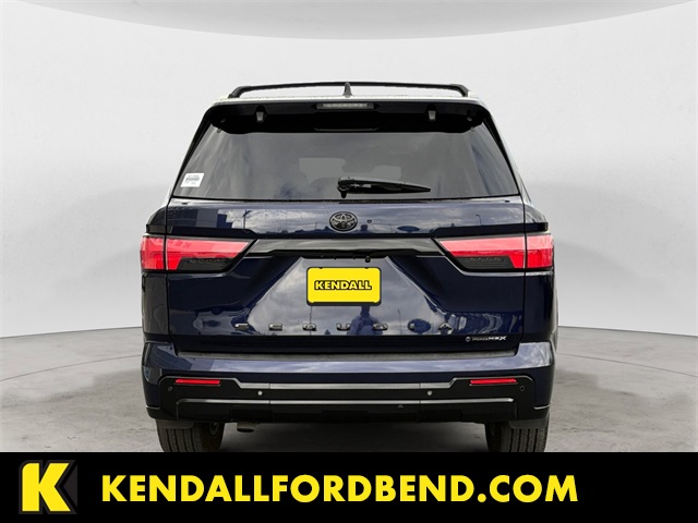 2025 Toyota Sequoia Platinum photo 4