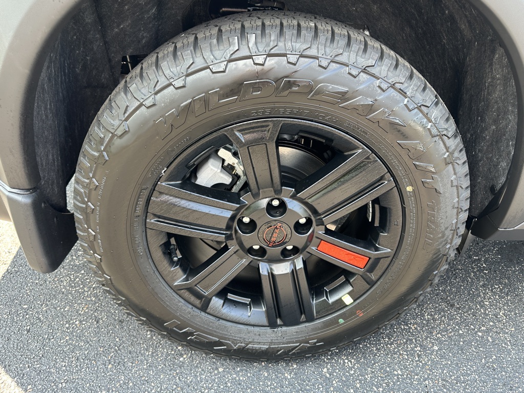 2026 Nissan Rogue SV photo 4