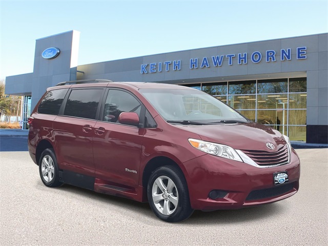 2015 Toyota Sienna LE
