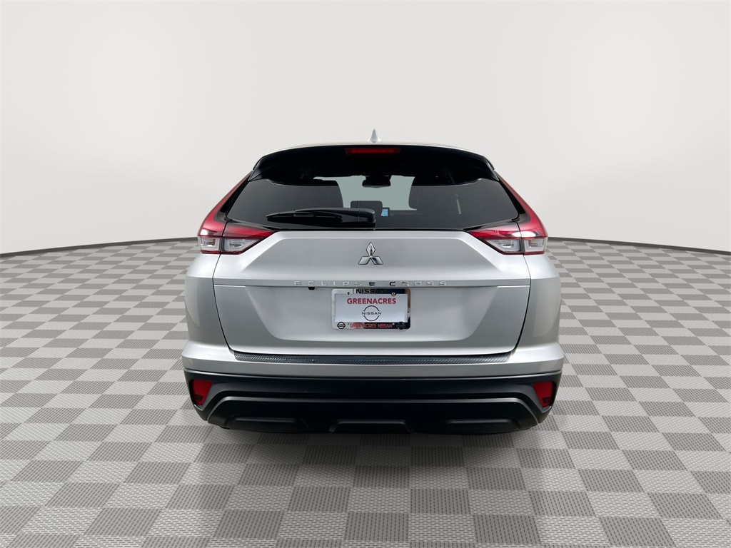 2025 Mitsubishi Eclipse Cross SE photo 6
