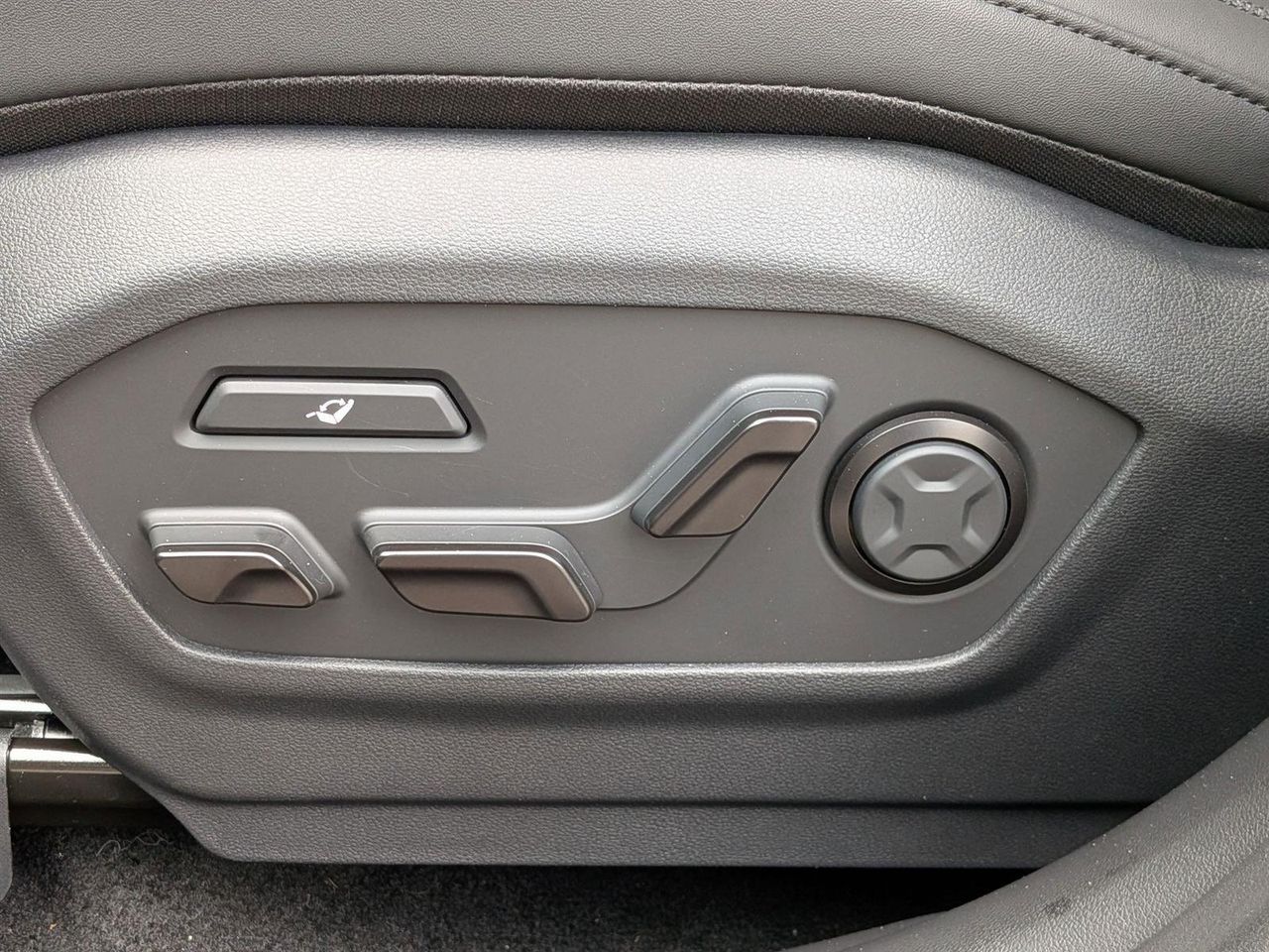 2025 Hyundai Santa Fe Calligraphy photo 15