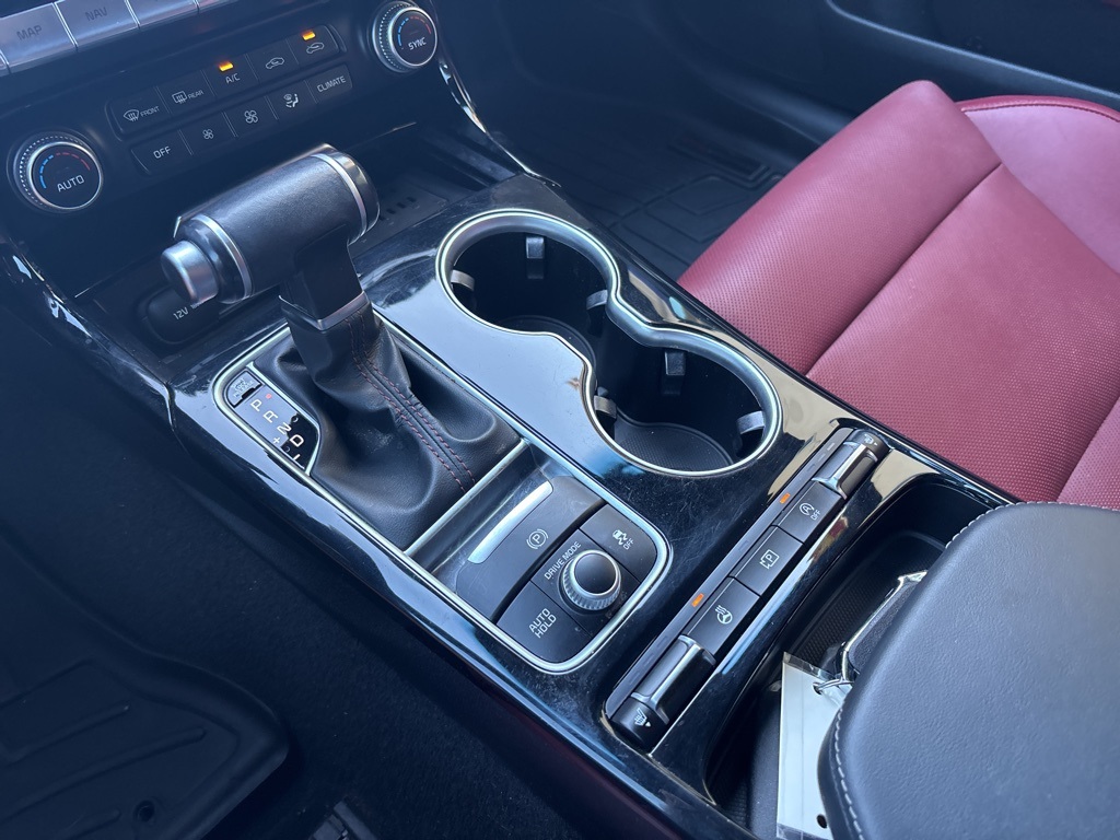 2022 Kia Stinger GT-Line photo 13