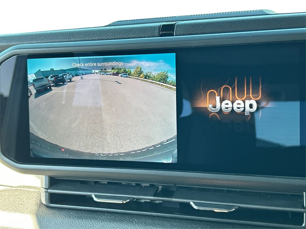 2025 Jeep Wrangler Sport RHD photo 26