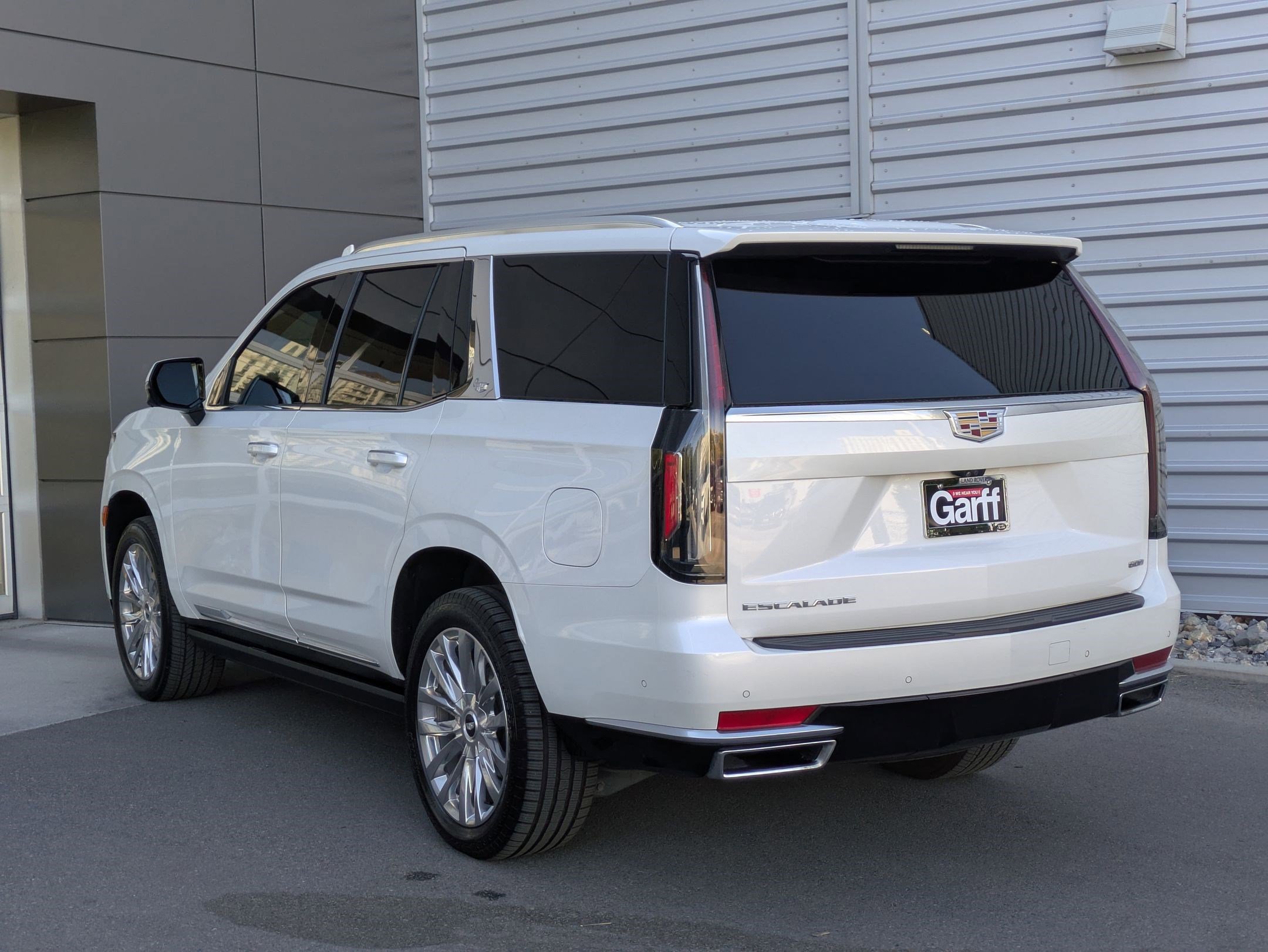 2024 Cadillac Escalade Premium Luxury photo 3