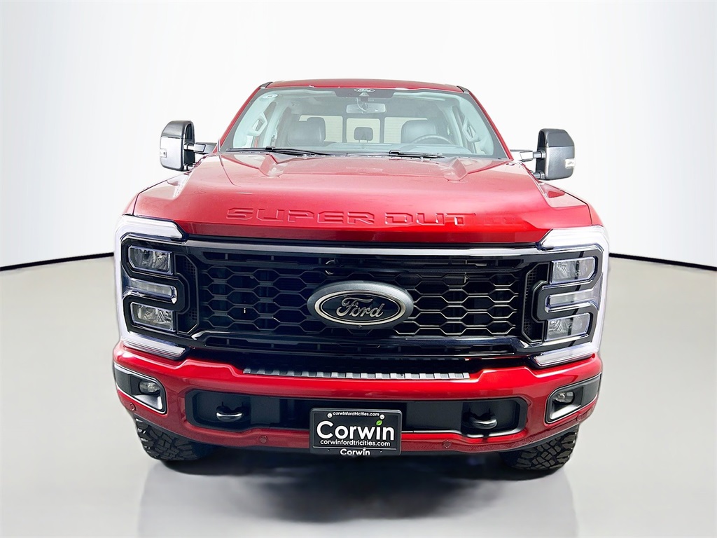 2025 Ford F-250 Lariat photo 4