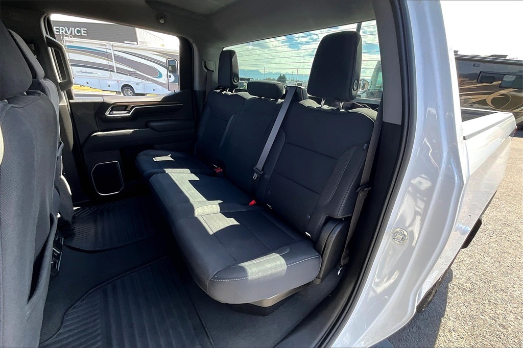2023 Chevrolet Silverado 1500 RST photo 26