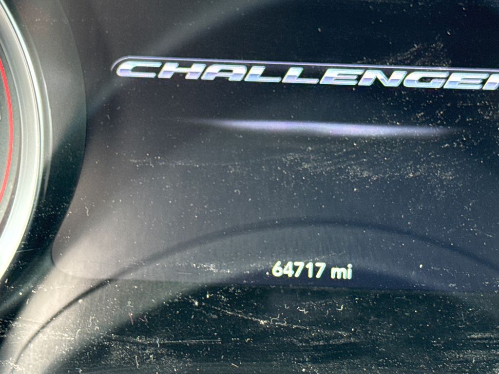 2023 Dodge Challenger SXT photo 9
