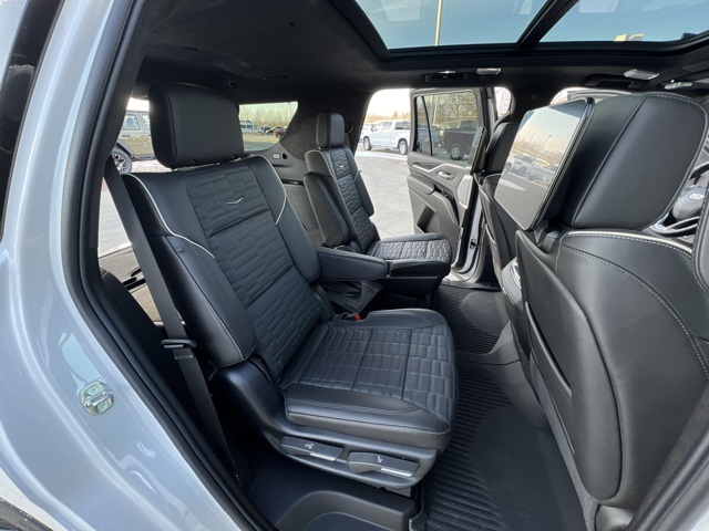 2024 Cadillac Escalade V-Series photo 23