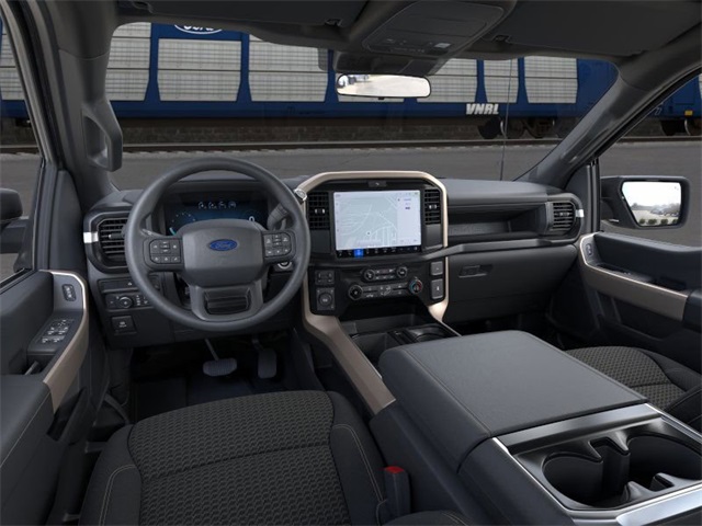 2025 FORD F-150 - Image 31