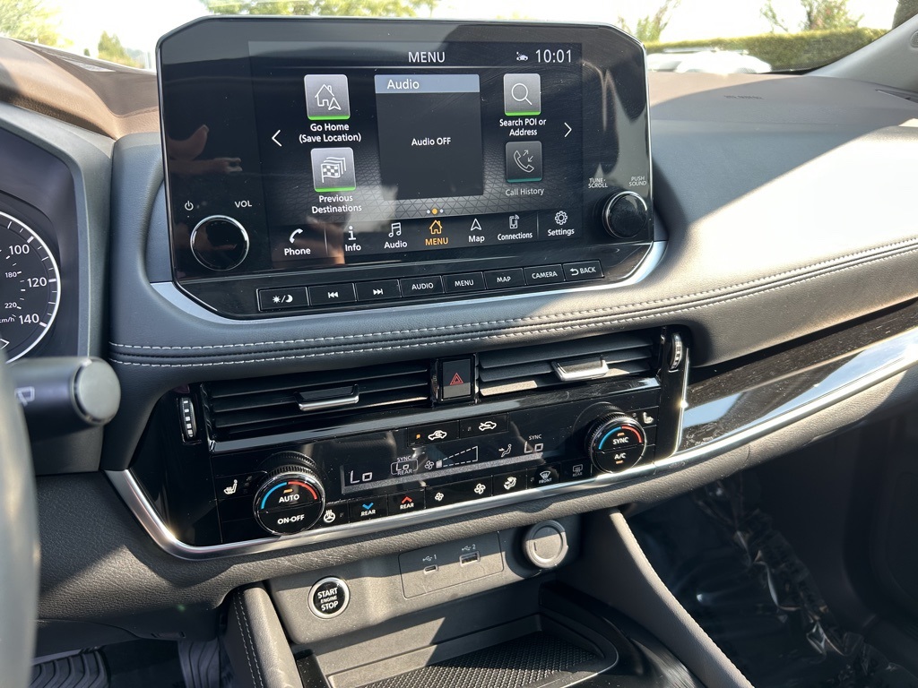 2022 Nissan Rogue SL photo 16