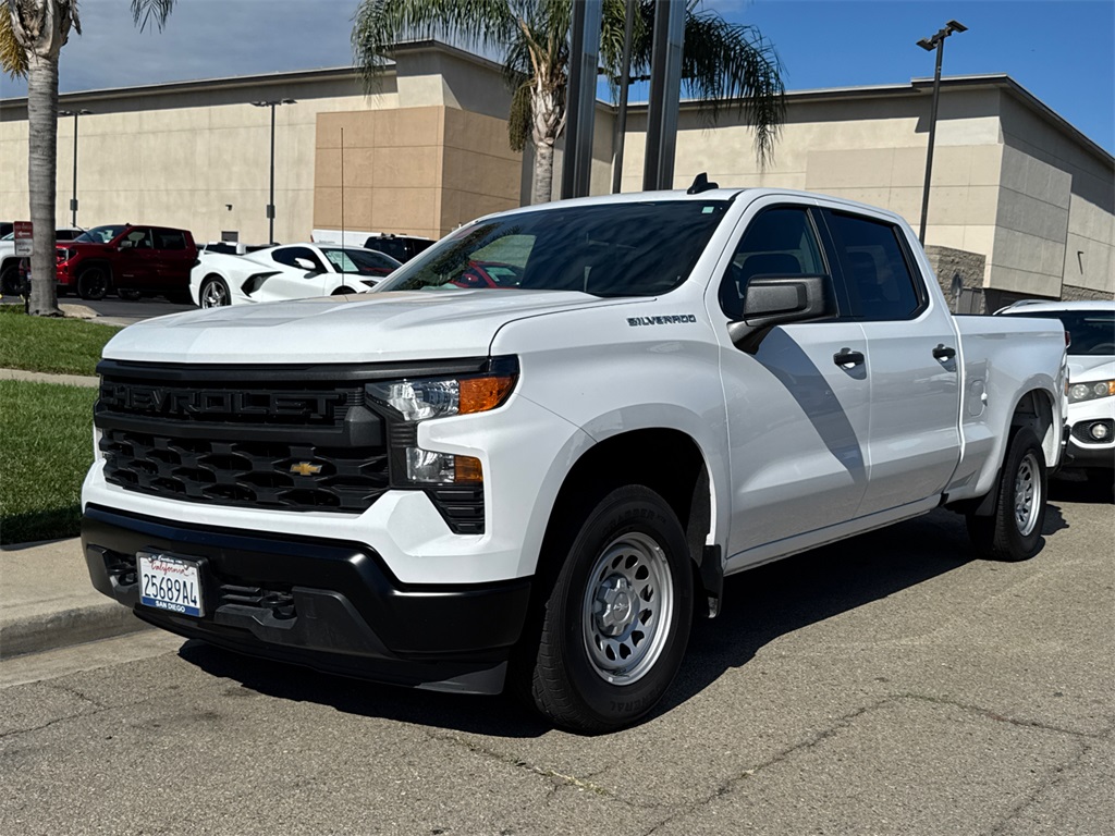 2024 Chevrolet Silverado 1500 photo 2