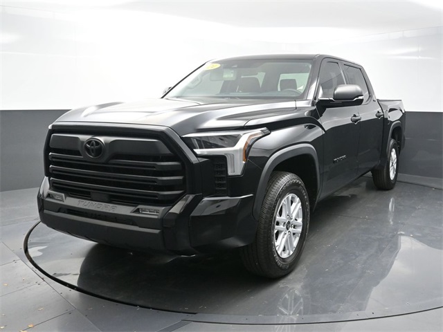 2024 Toyota Tundra SR5's photo