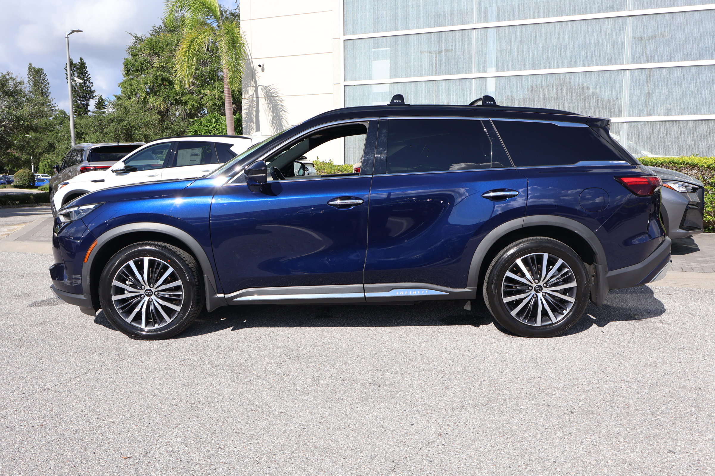 2022 Infiniti QX60 Autograph photo 5