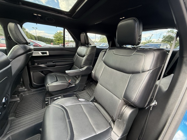 2020 Ford Explorer ST photo 15
