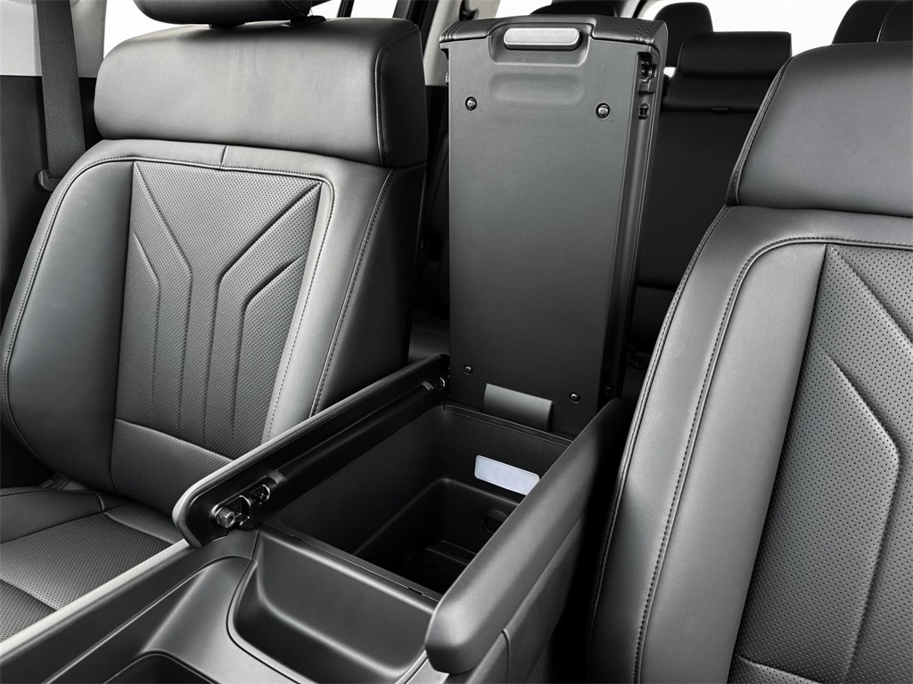2026 Hyundai Santa Fe SEL photo 3