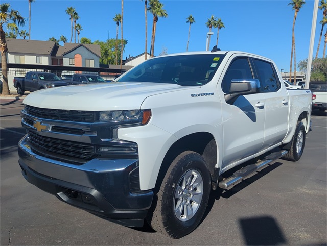 2019 Chevrolet Silverado 1500 LT photo 3
