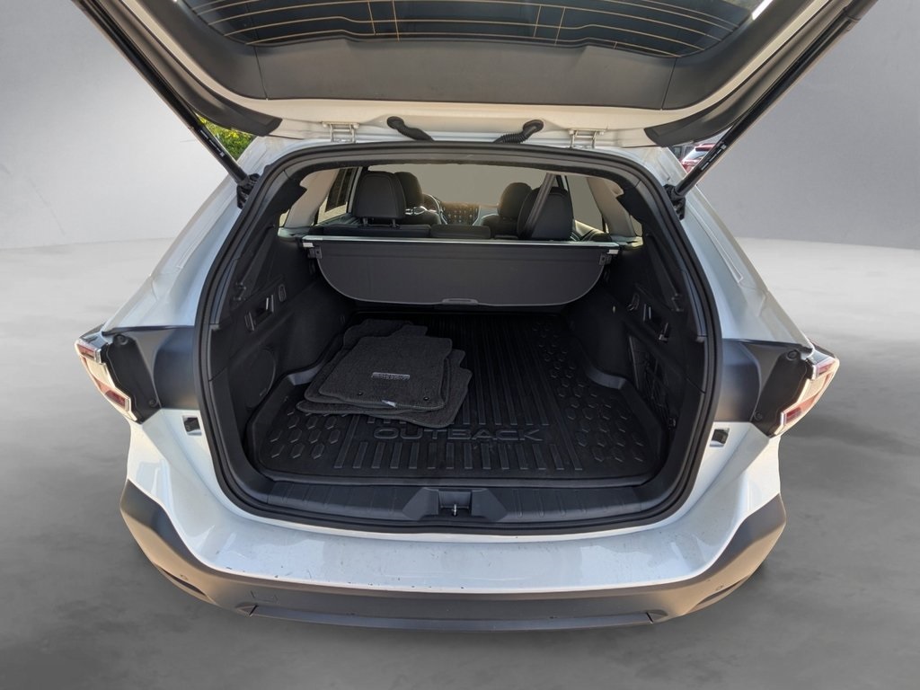2024 Subaru Outback Onyx Edition photo 4
