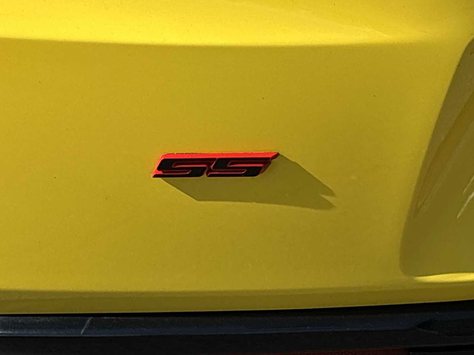 2017 Chevrolet Camaro 1SS photo 11