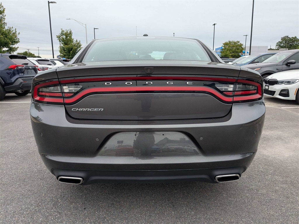2022 Dodge Charger SXT photo 3