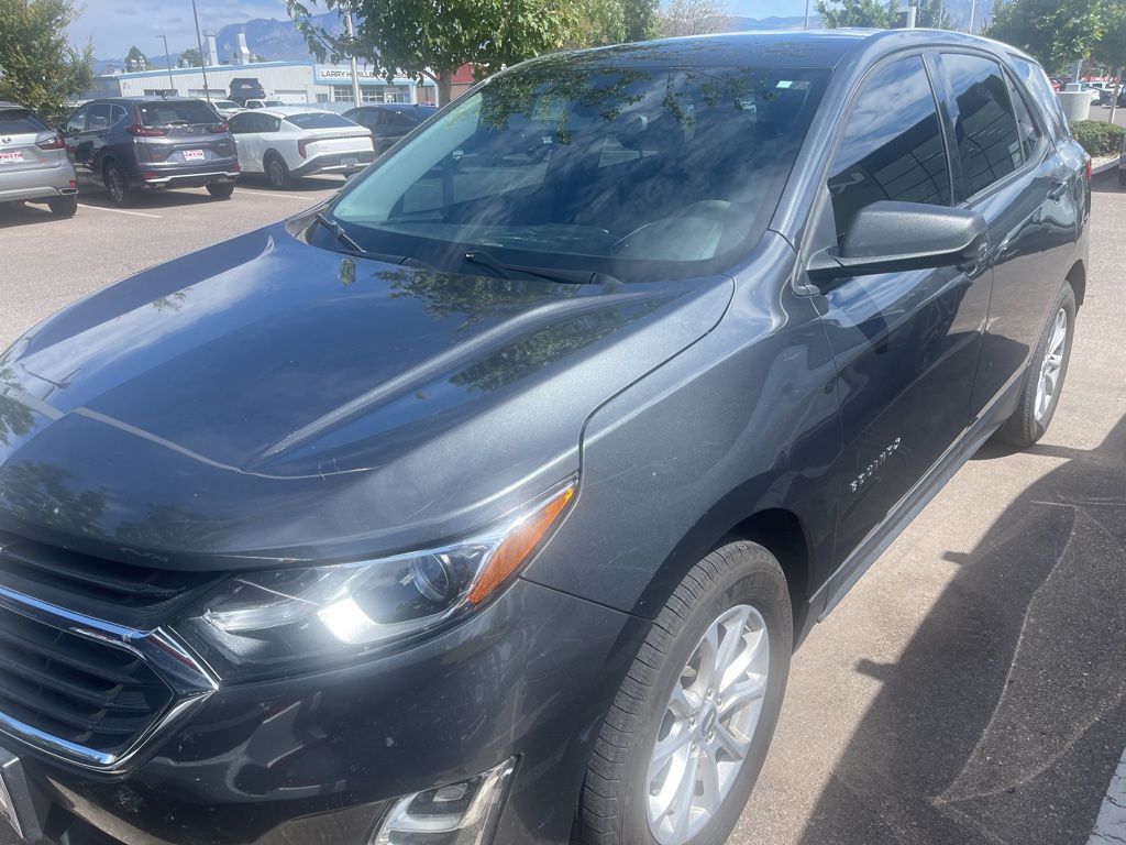 2018 Chevrolet Equinox LS photo 2