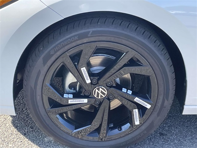 2025 Volkswagen Jetta 1.5T SE photo 10