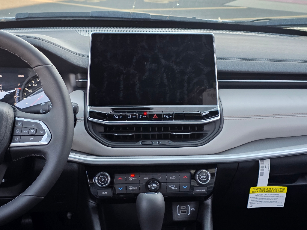 2026 Jeep Compass Limited photo 3