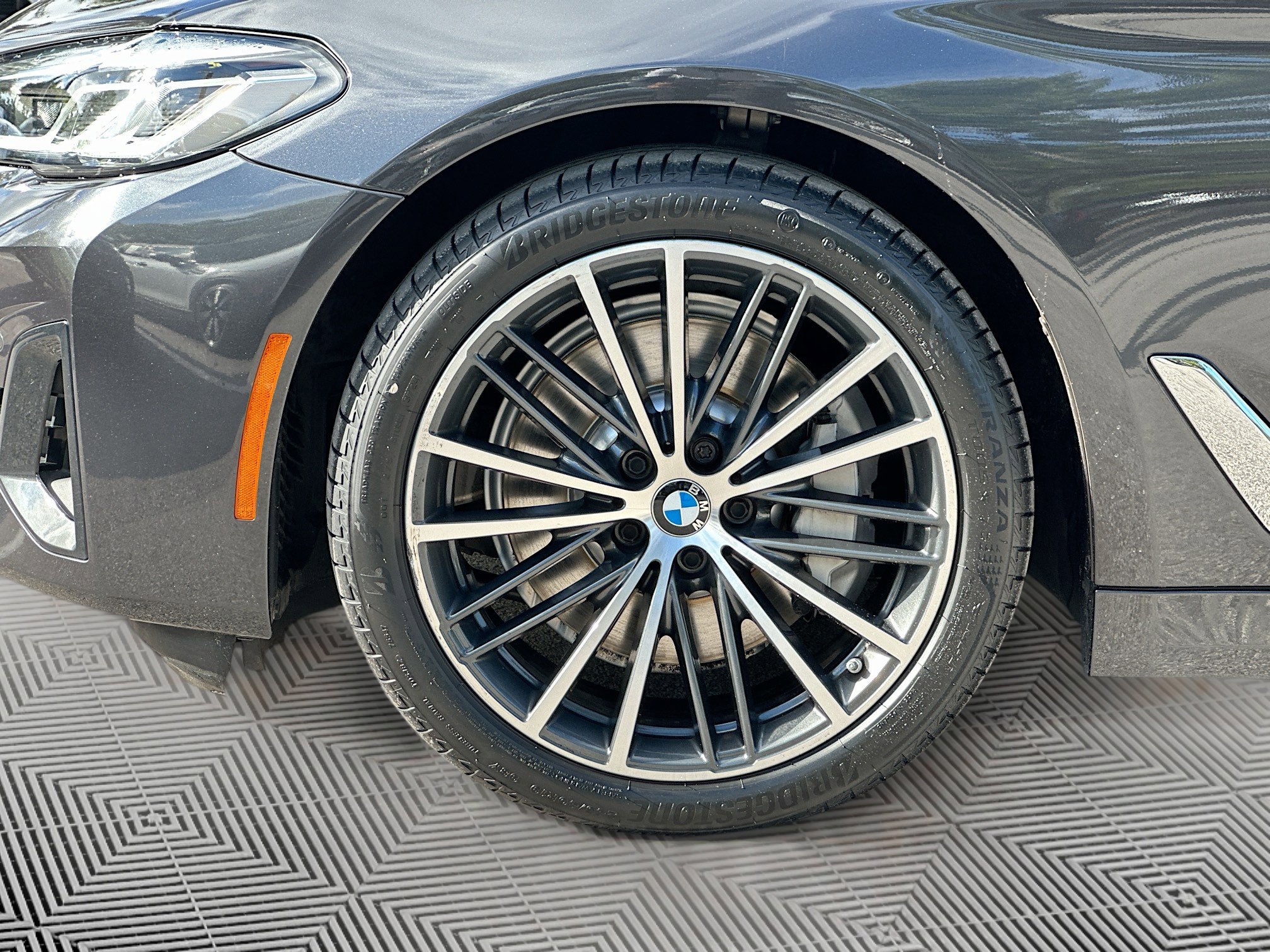 2022 Bmw 530i photo 35
