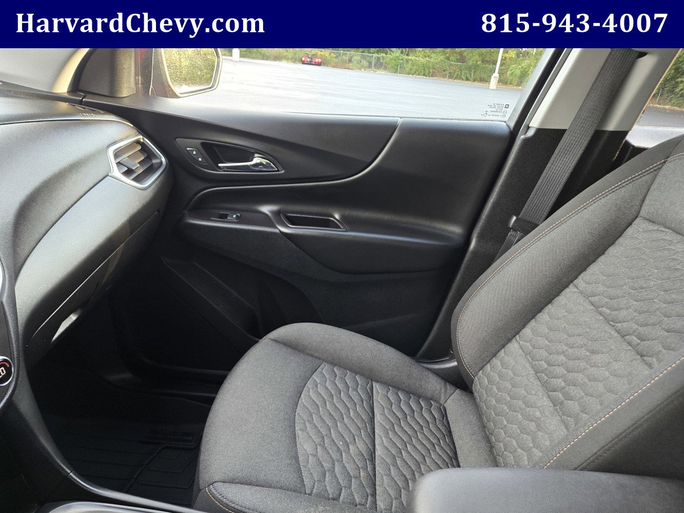 2019 Chevrolet Equinox LT photo 12