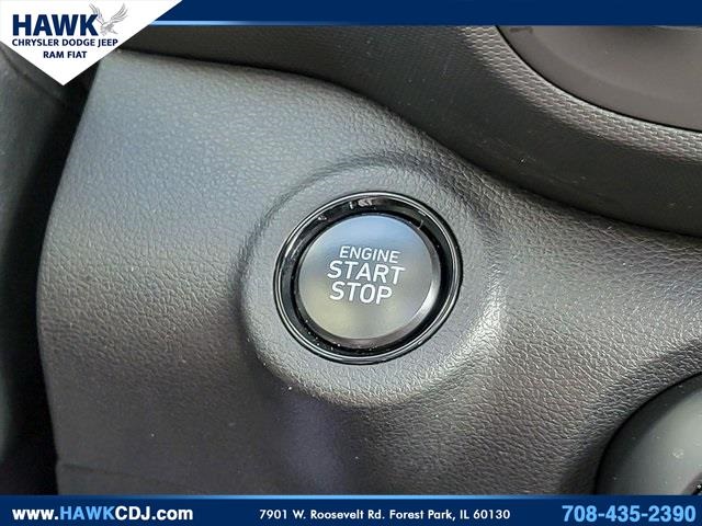 2025 HYUNDAI VENUE - Image 18