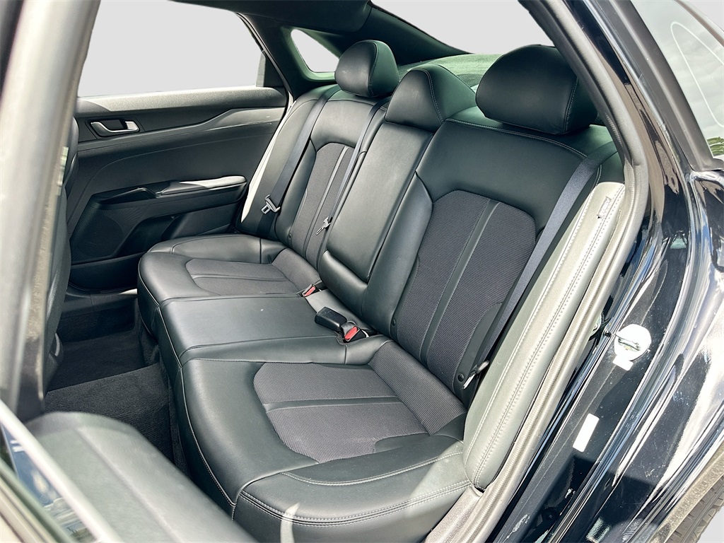 2022 Kia K5 GT-Line photo 21