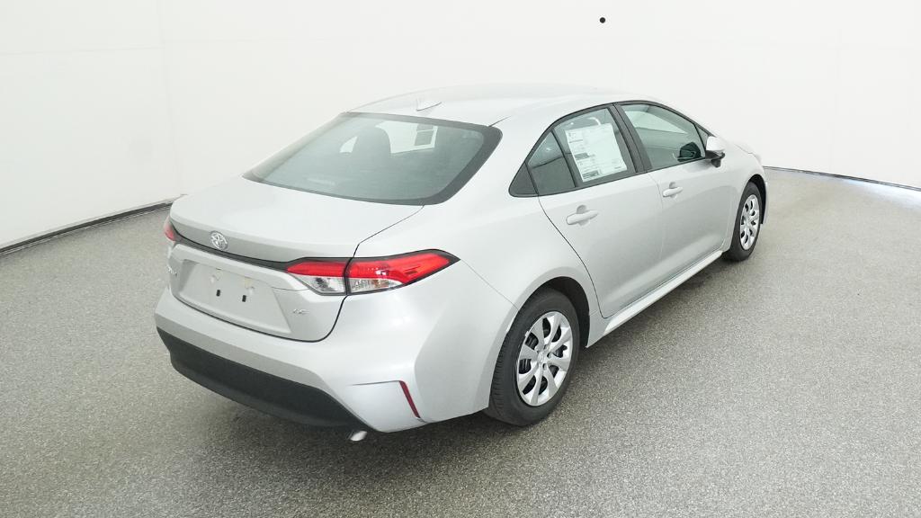 2025 Toyota Corolla LE photo 19