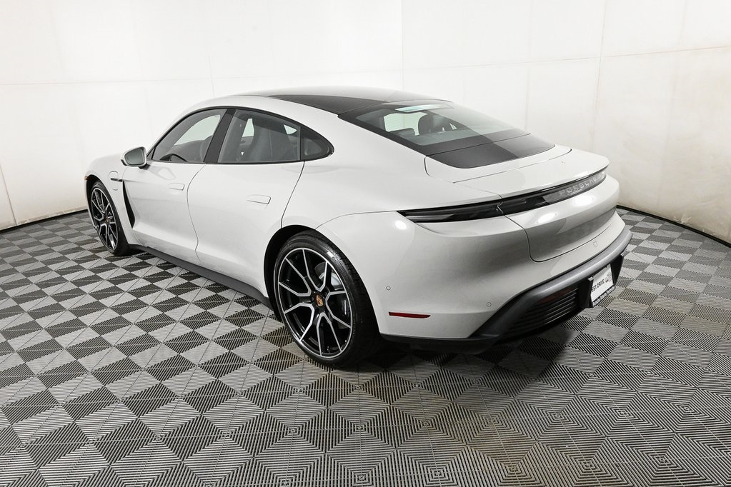 2026 Porsche Taycan 4 photo 3