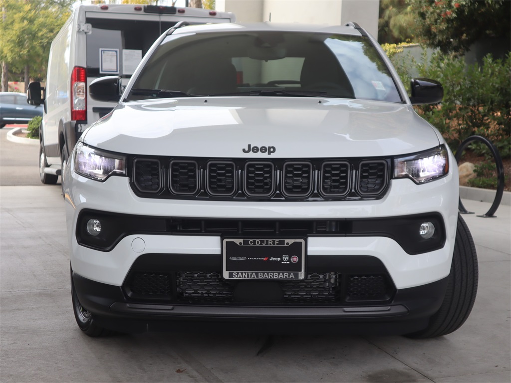 2025 Jeep Compass Latitude photo 2