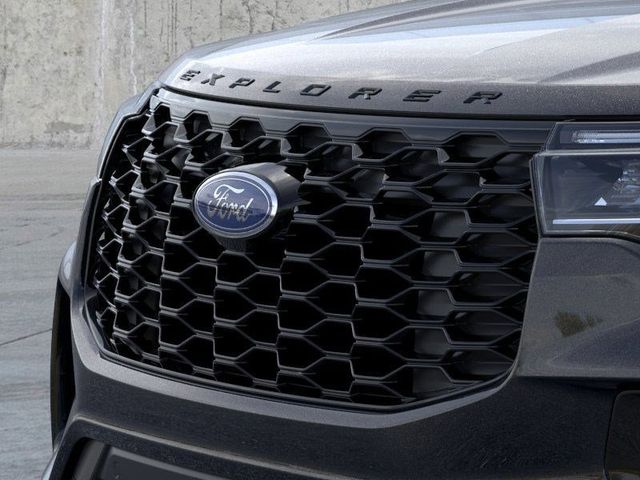 2025 Ford Explorer ST-Line photo 12